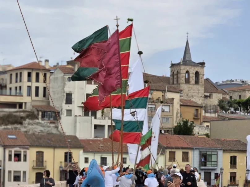 Terras de Miranda marcam presença em Zamora no II Congresso Internacional de Pendões
