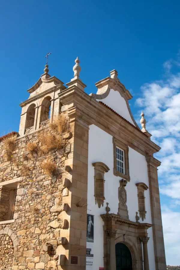 Biblioteca Municipal de Miranda do Douro
