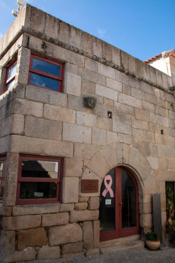 Casa da Lingua Mirandesa